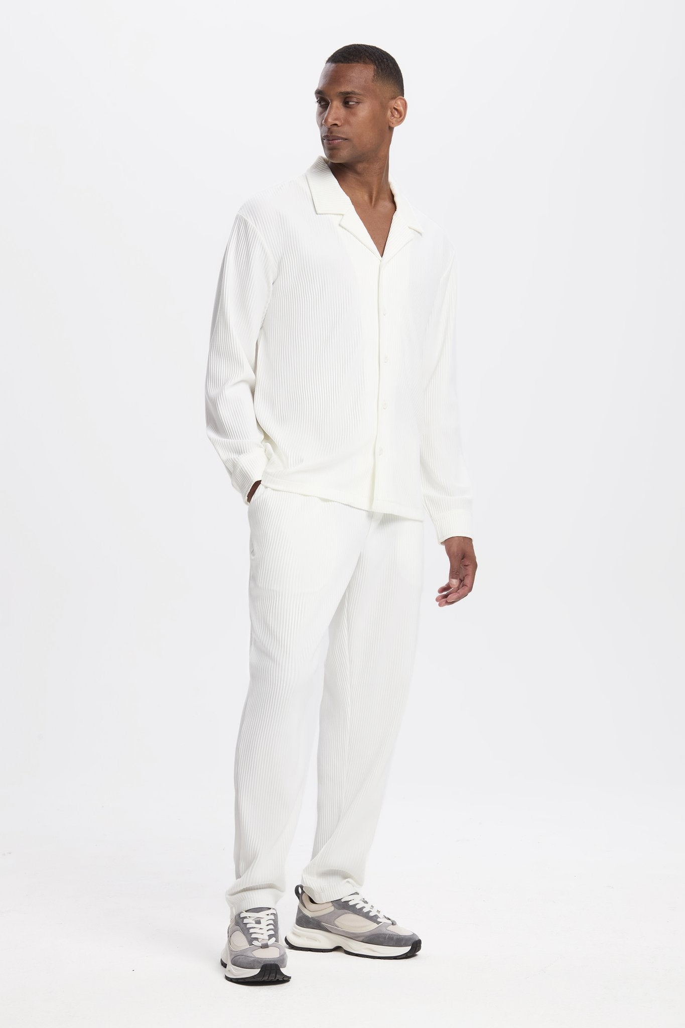 THE PLEATED LONG SET
