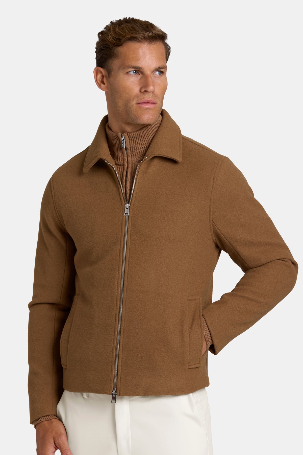 #color_Khaki