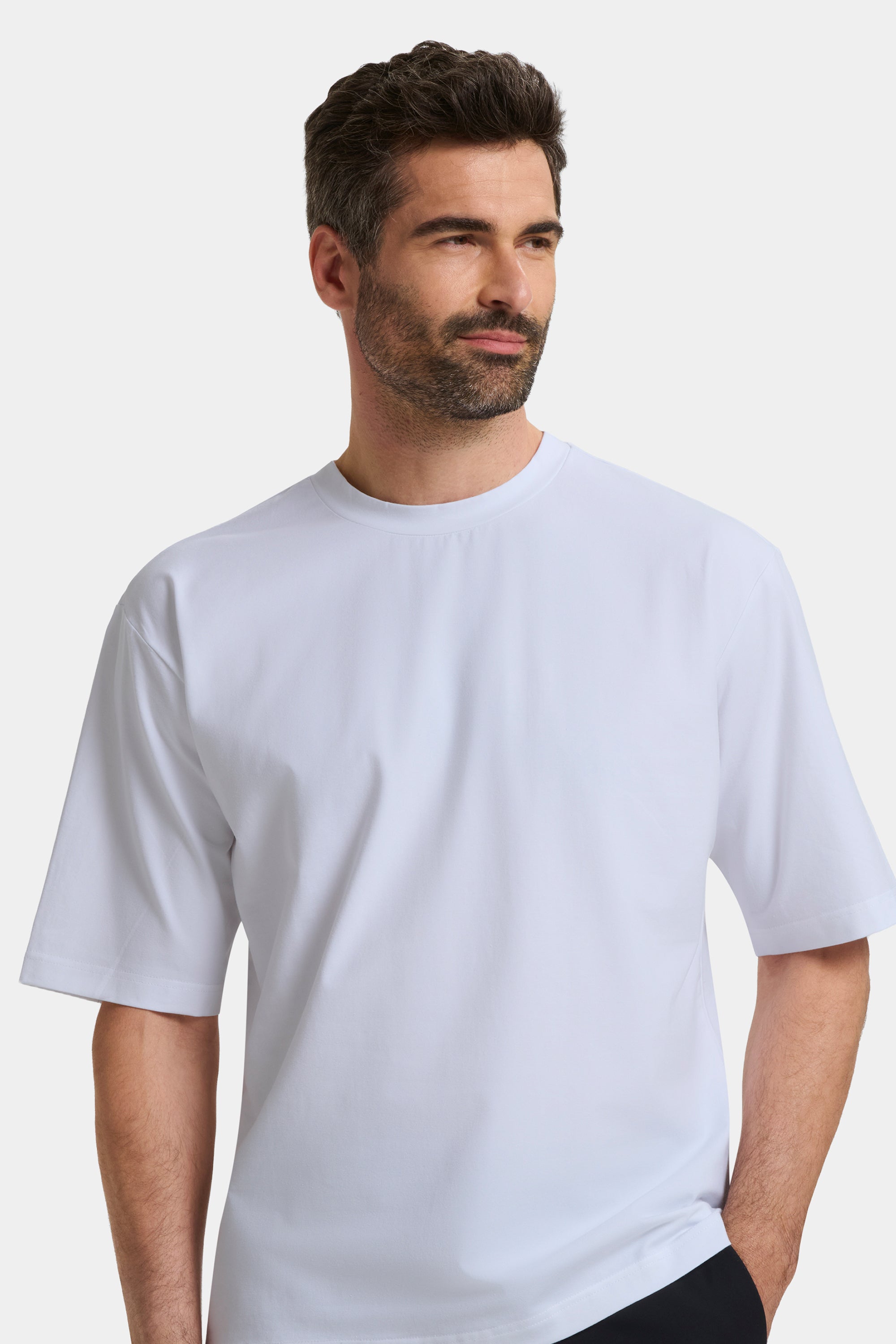 #color_White