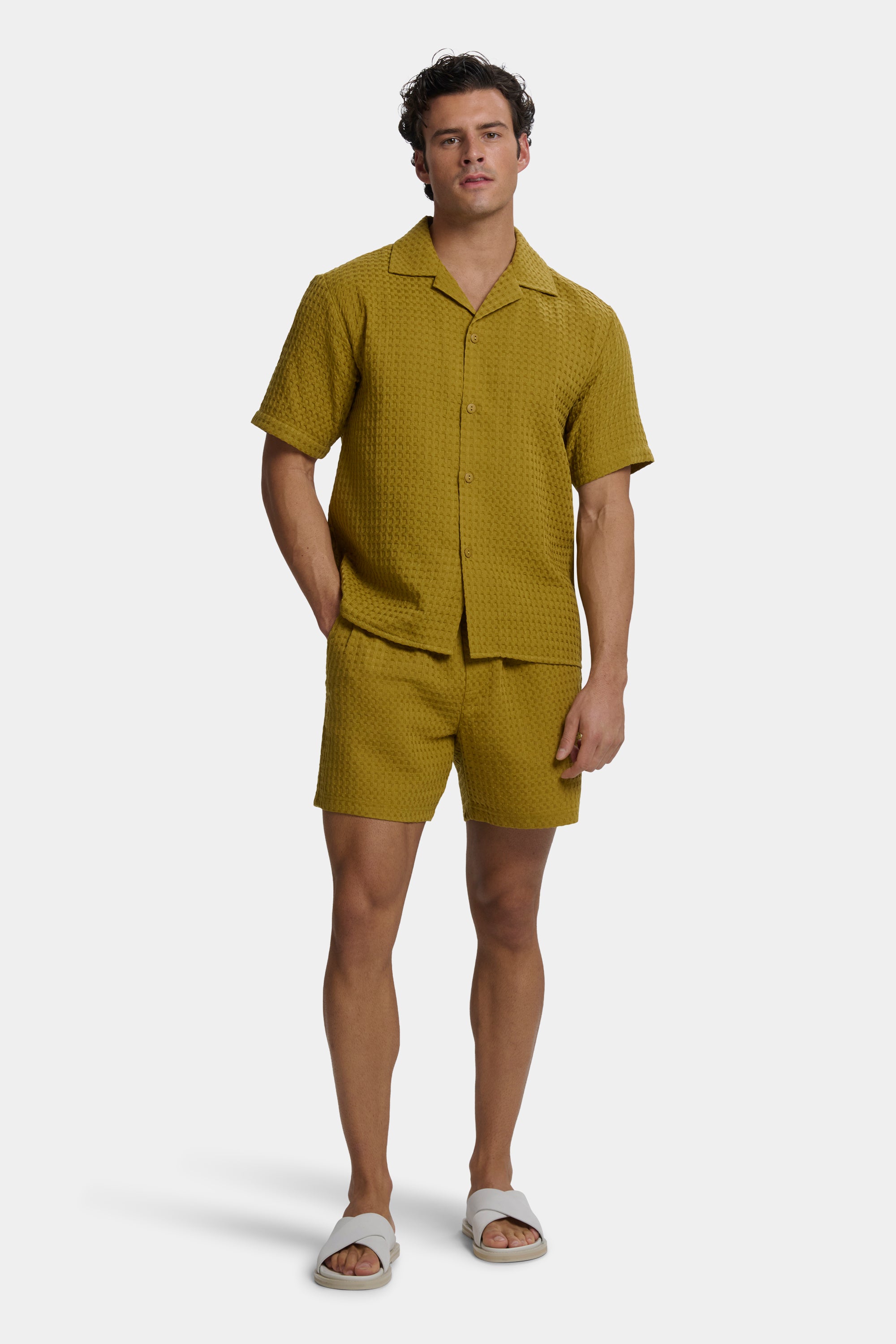 #color_Khaki
