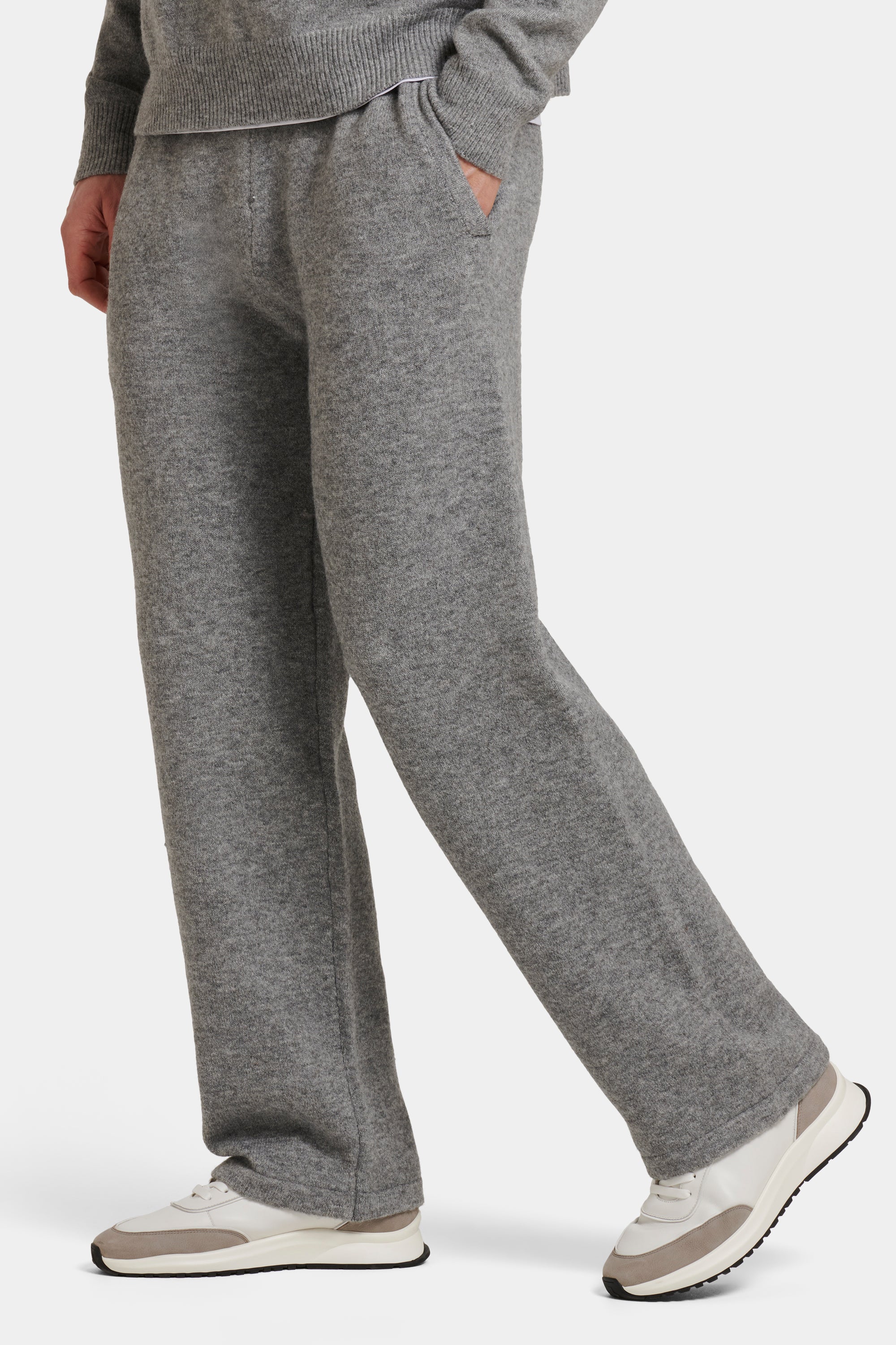 THE SAVONA JOGGER