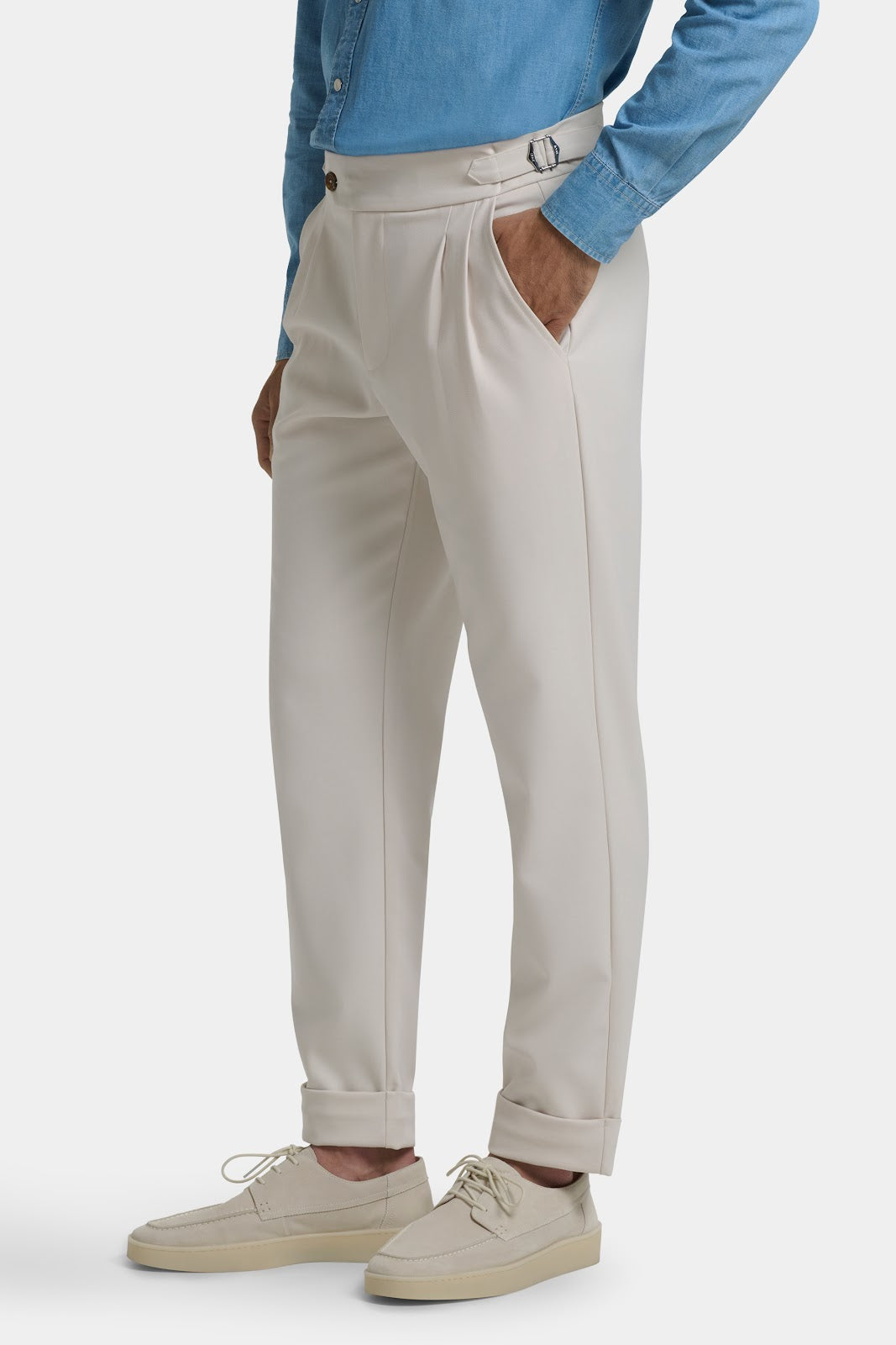 #color_Off White