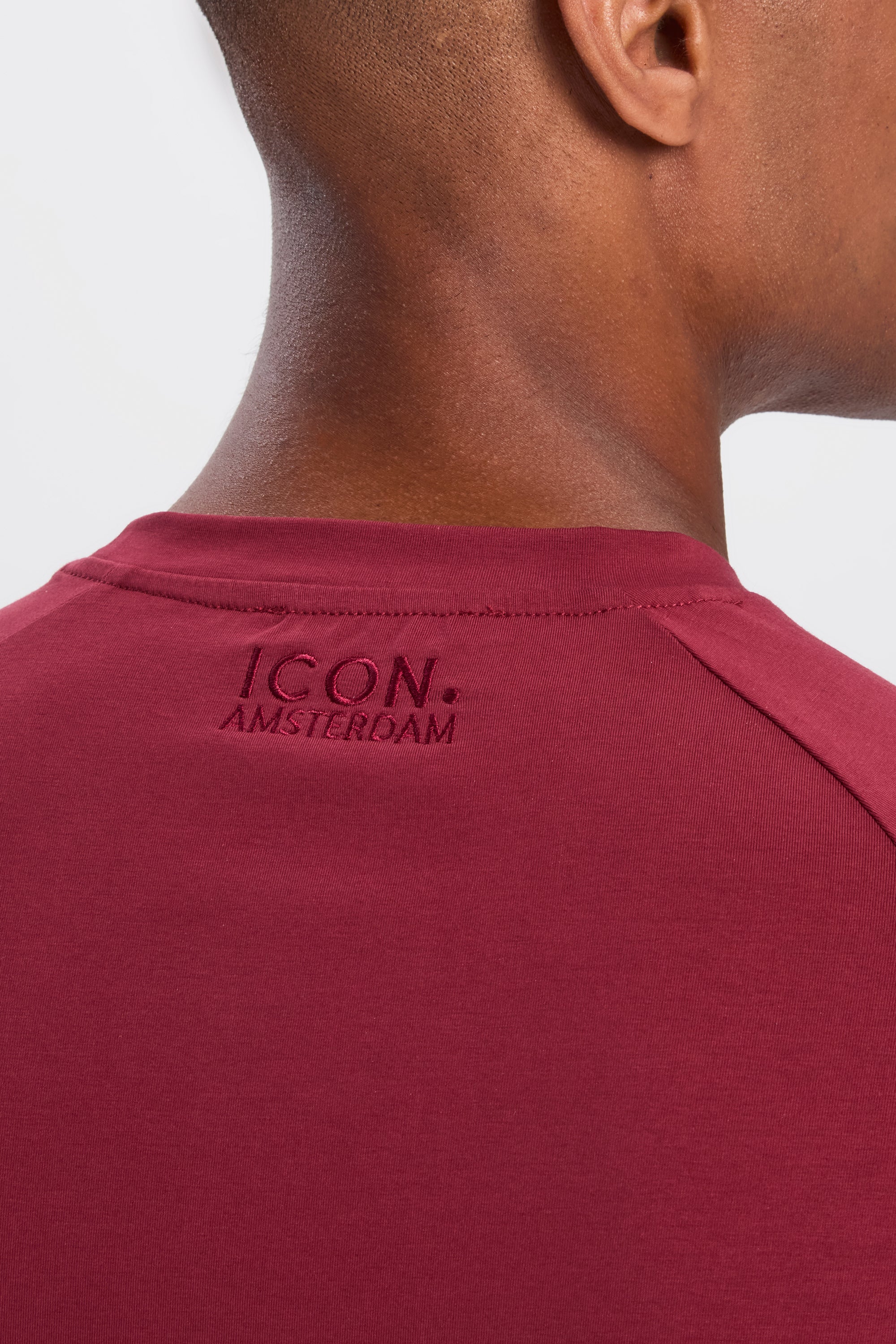 #color_Cordovan Red
