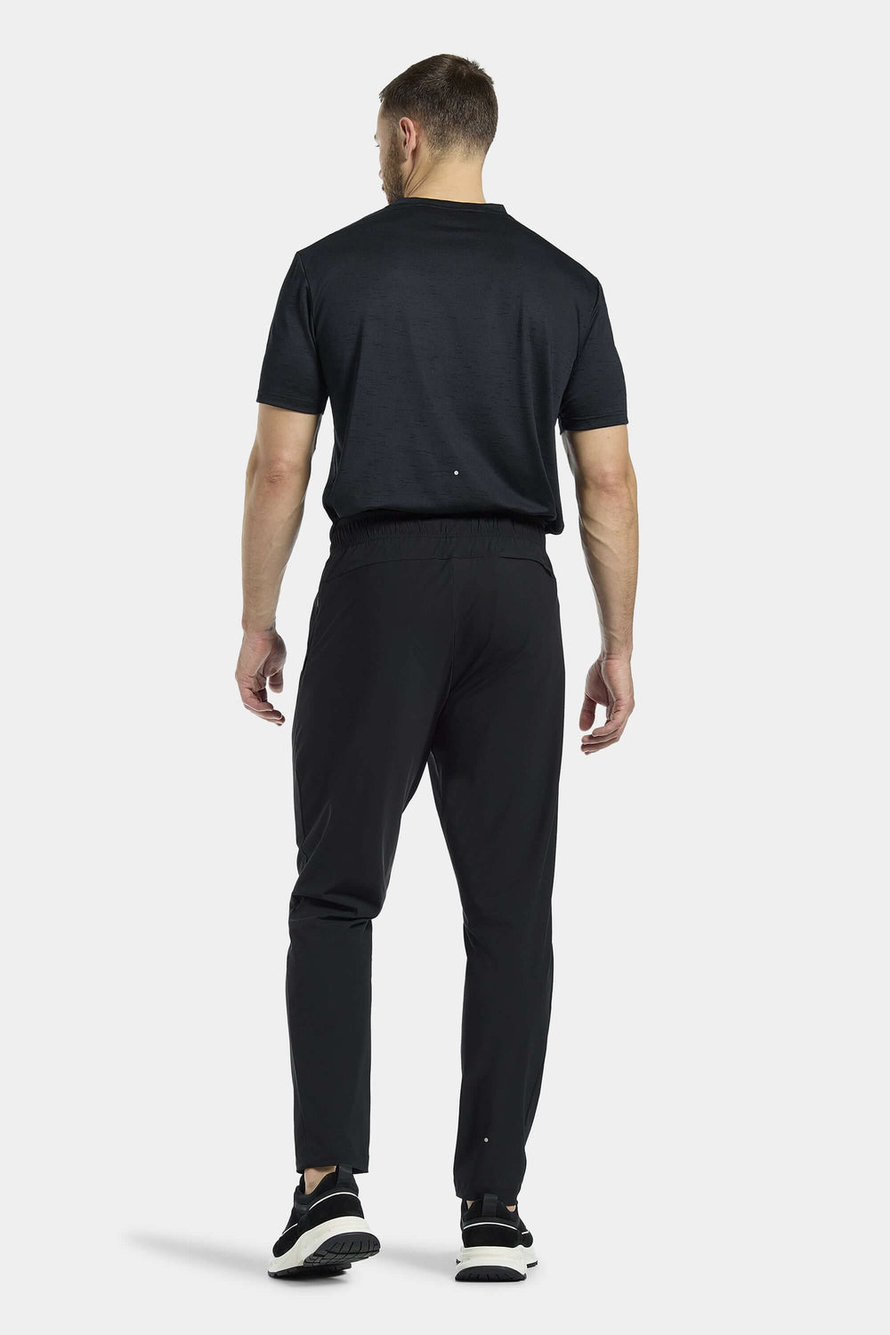 THE ACTIVE TRACK PANTS