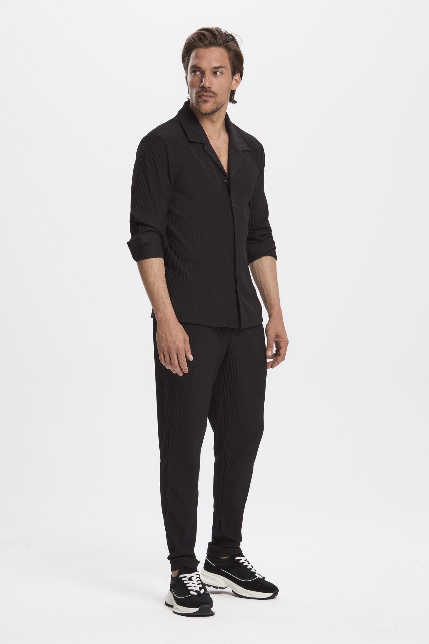 THE PLEATED LONG SET