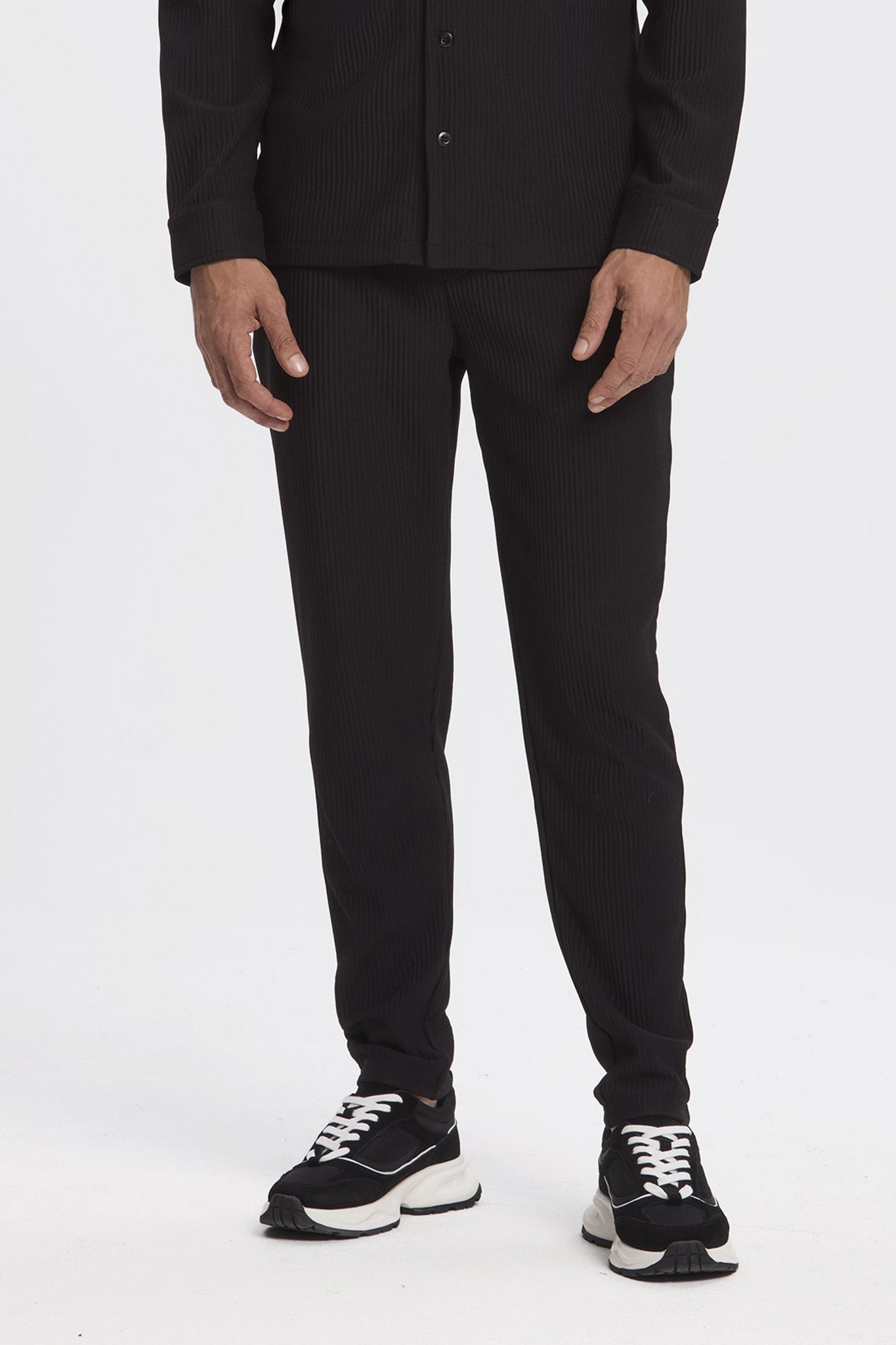 THE PLEATED LONG SET